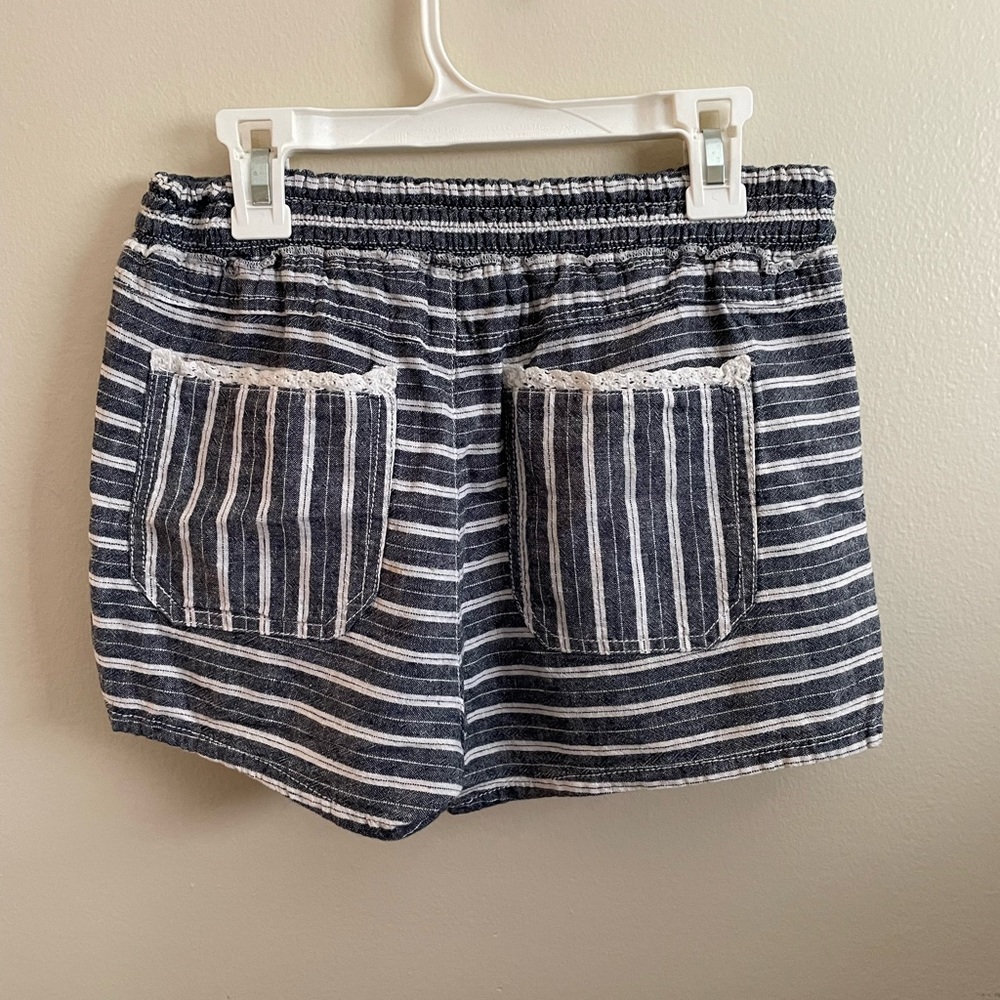 Rewind | Blue & white striped shorts | Ladies Small - Picture 2 of 6